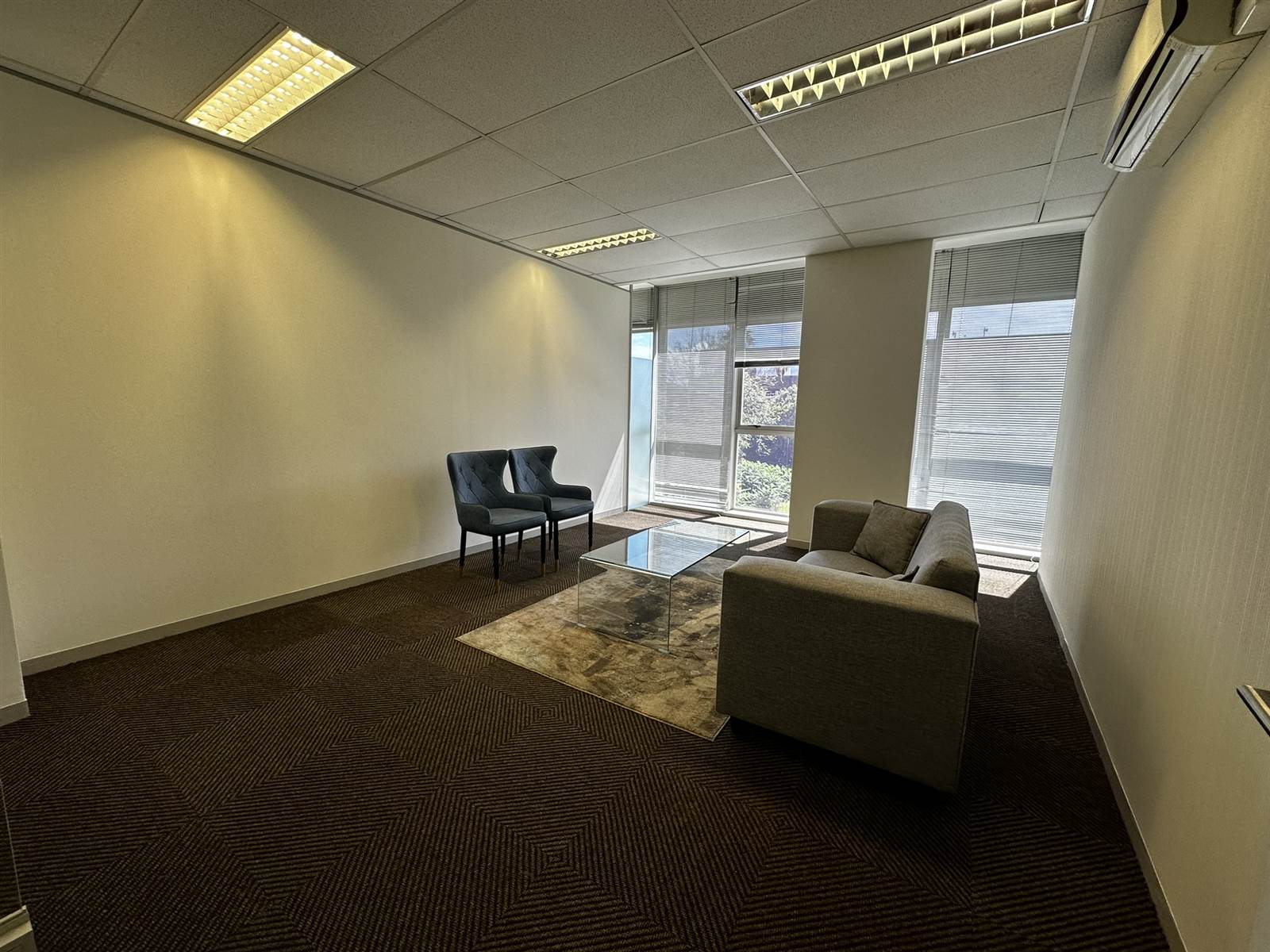 305  m² Commercial space in Bedfordview photo number 4
