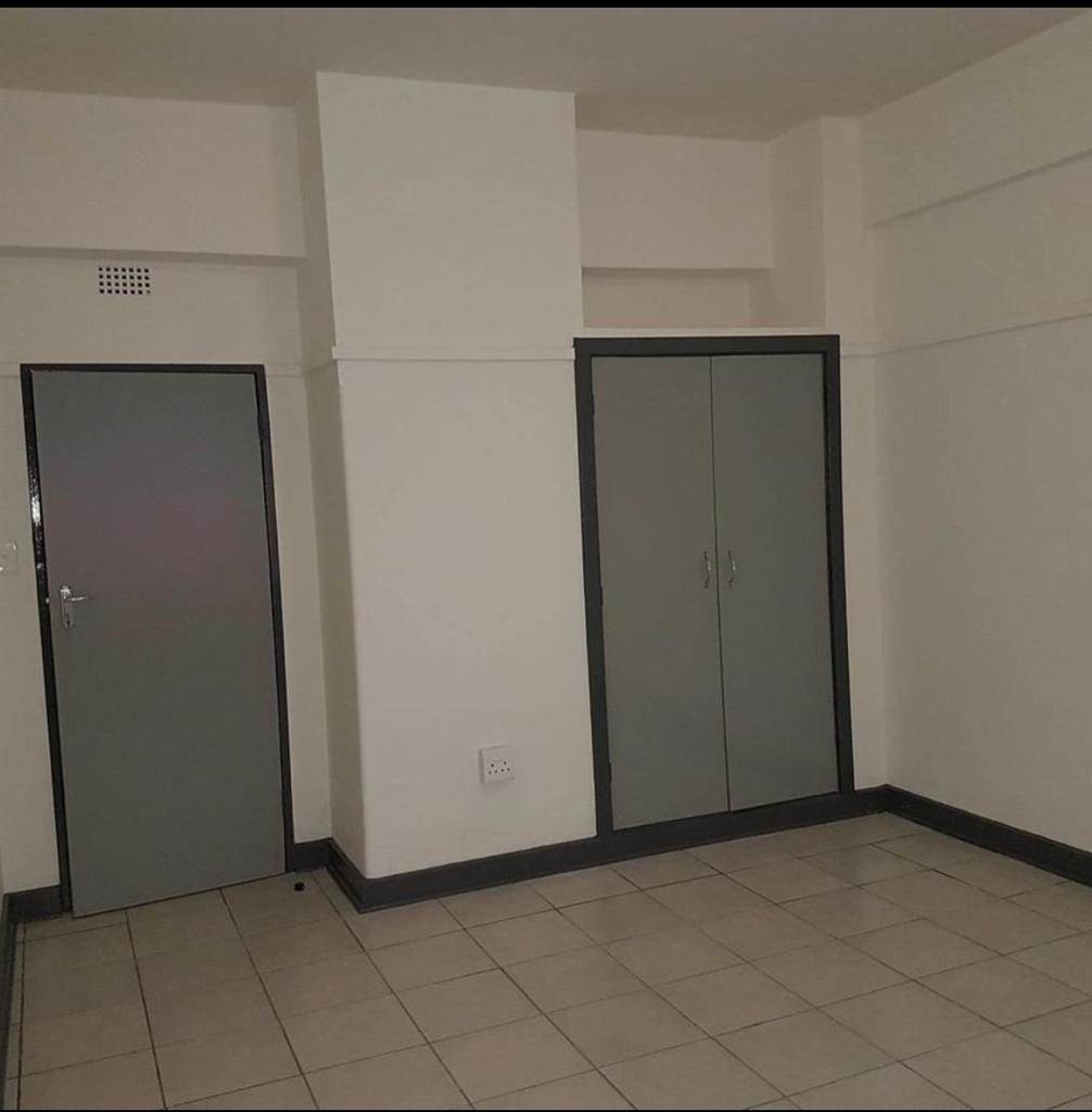 1000  m² Commercial space in Braamfontein photo number 7