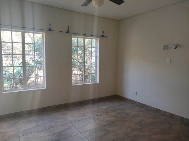 1.5 Bed House in Hartbeespoort Dam photo number 2