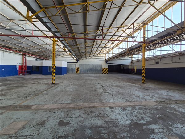 2 670  m² Industrial space