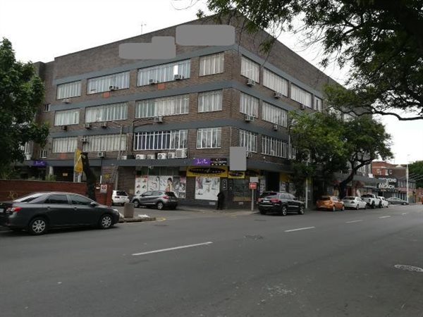94  m² Office Space in Stamford Hill