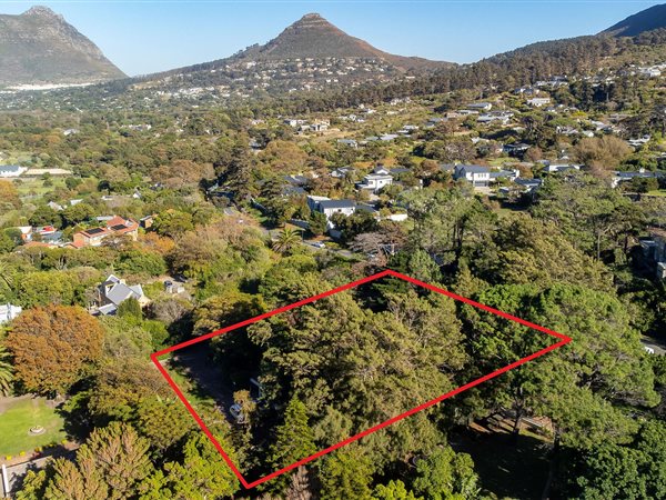 3040 m² Land available in Hout Bay and surrounds