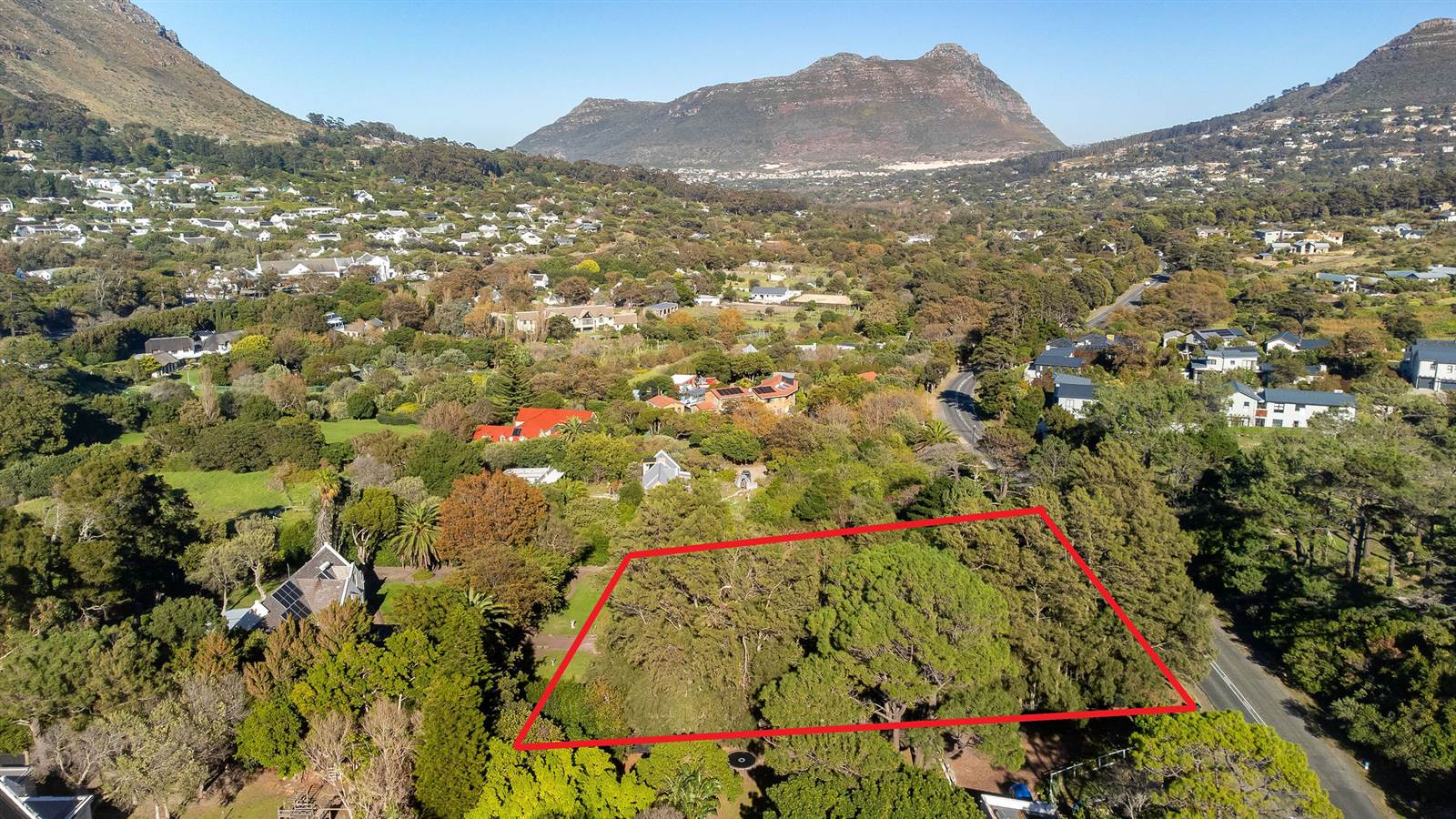 3040 m² Land available in Hout Bay and surrounds photo number 2