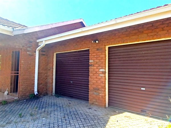 3 Bedroom House 3 Bedroom House
