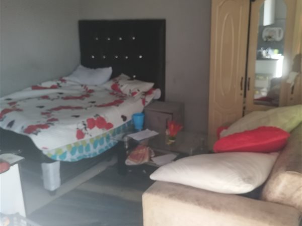 1 Bedroom House