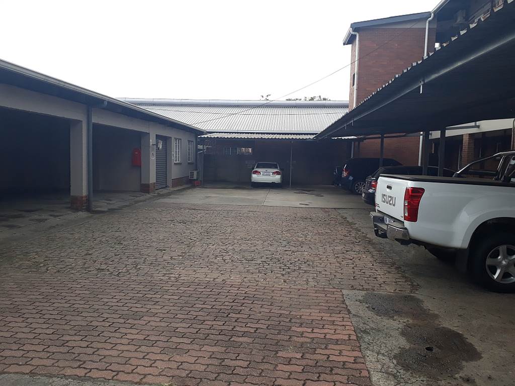 70  m² Office Space in Pietermaritzburg Central photo number 5