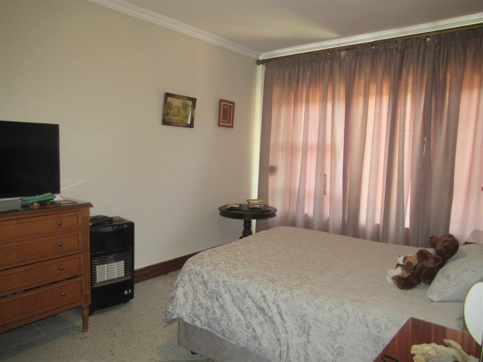 3 Bed House in Glenvista photo number 18