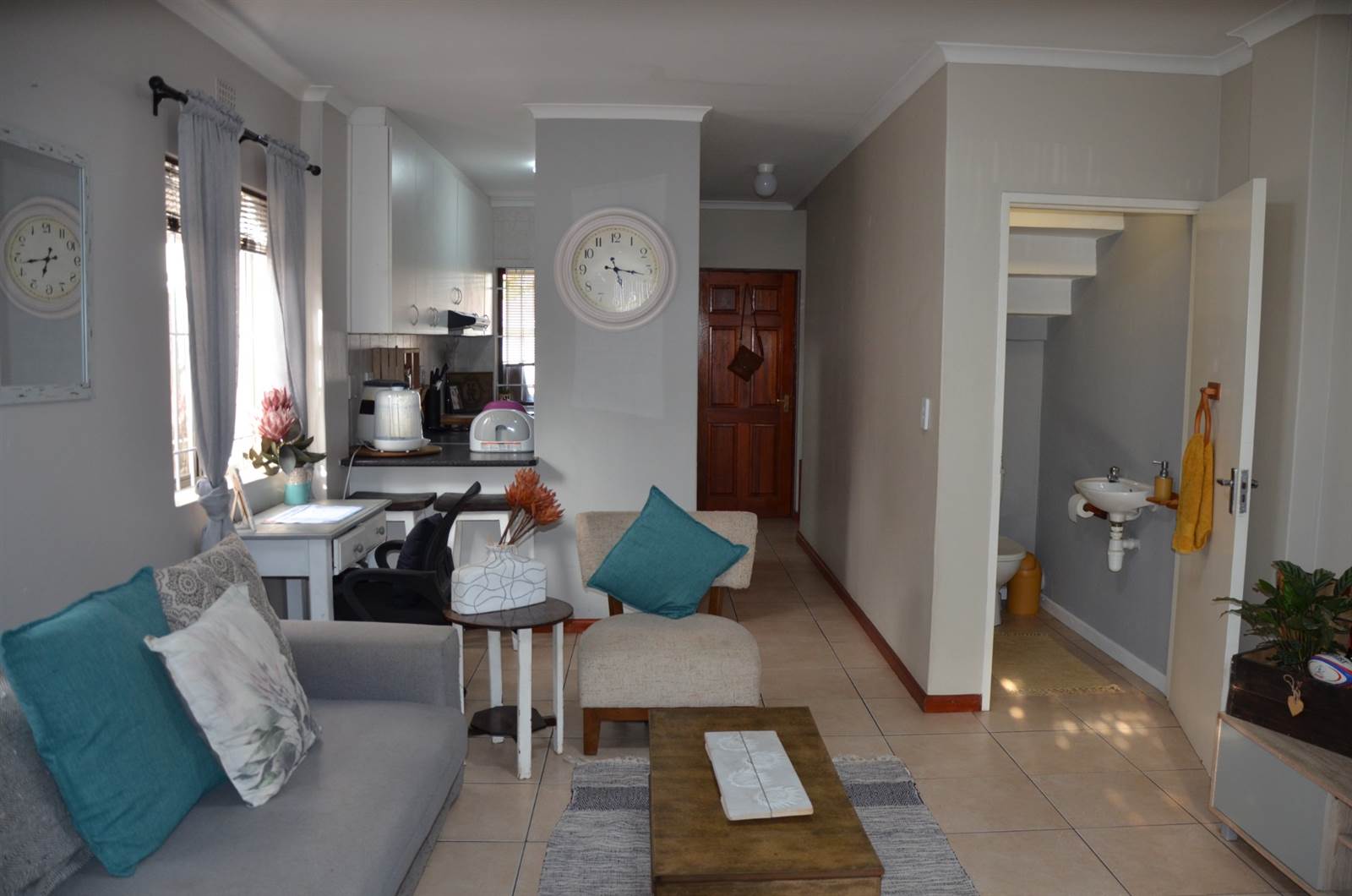 2 Bed House in Brackenfell Central photo number 5