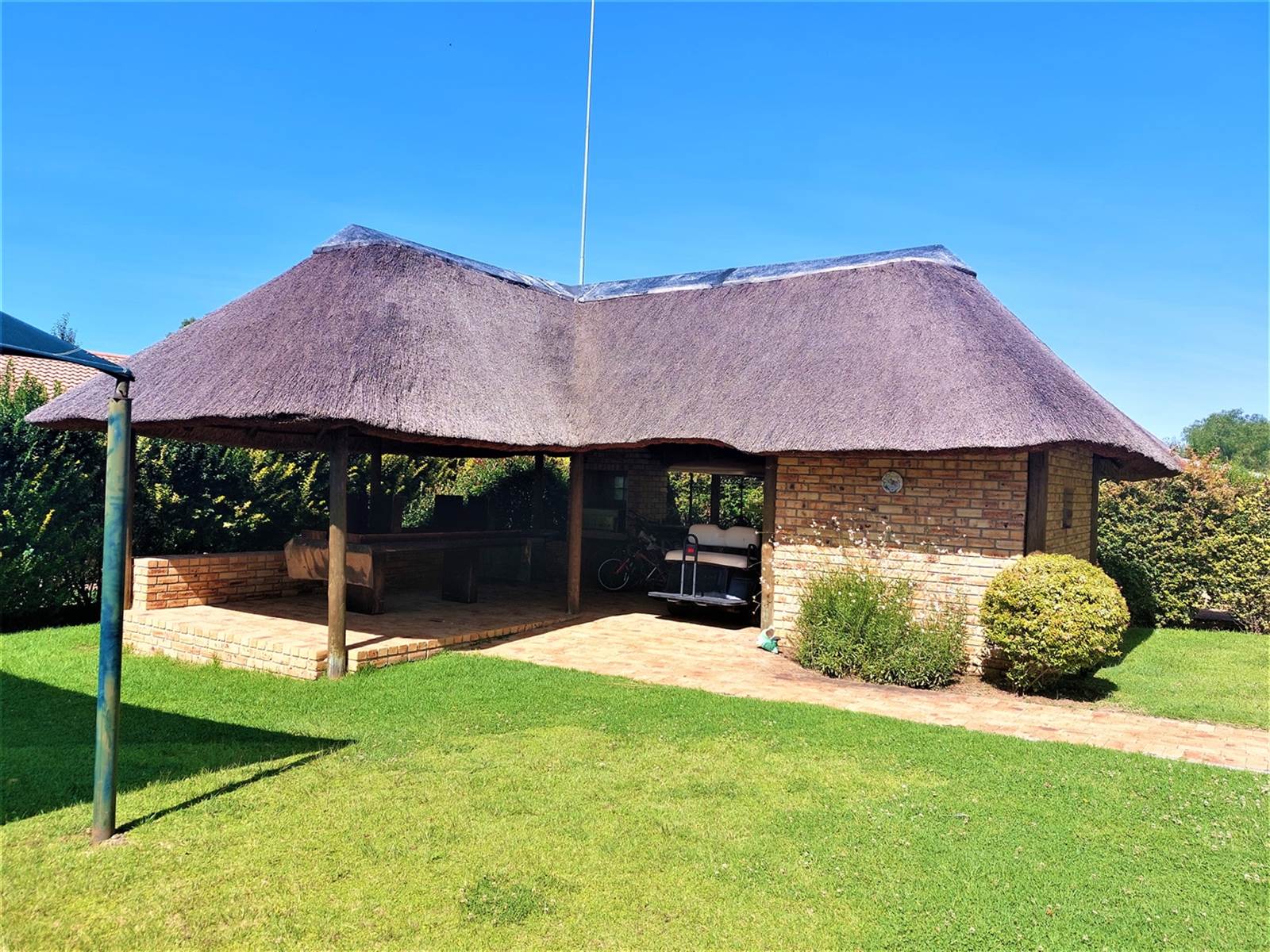 4 Bed House in Vaal Dam photo number 2