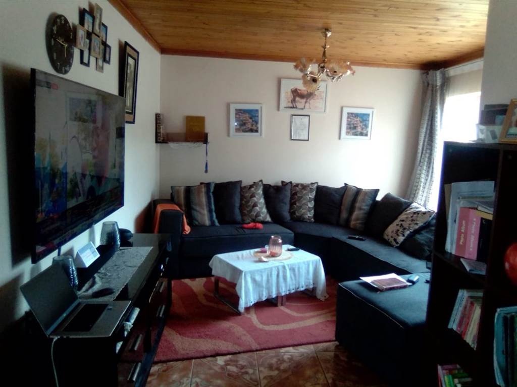 3 Bed House in Thaba Nchu photo number 4