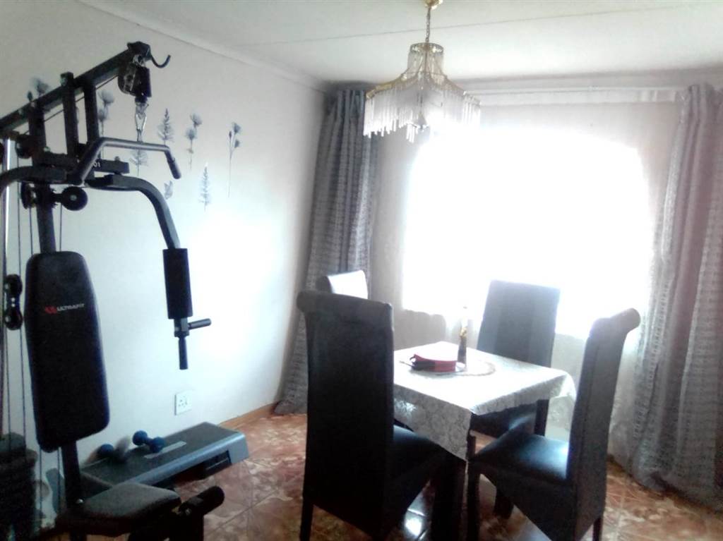 3 Bed House in Thaba Nchu photo number 5