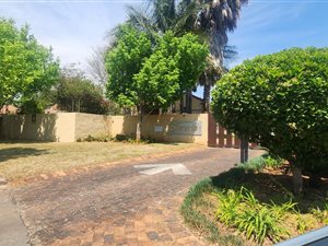 3 Bed Townhouse in Eldoraigne
