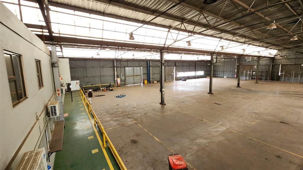 2529  m² Industrial space in Rosslyn photo number 6