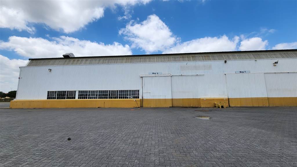 2529  m² Industrial space in Rosslyn photo number 1