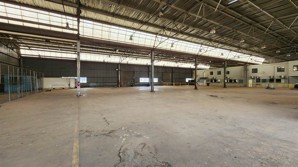 2529  m² Industrial space in Rosslyn photo number 5