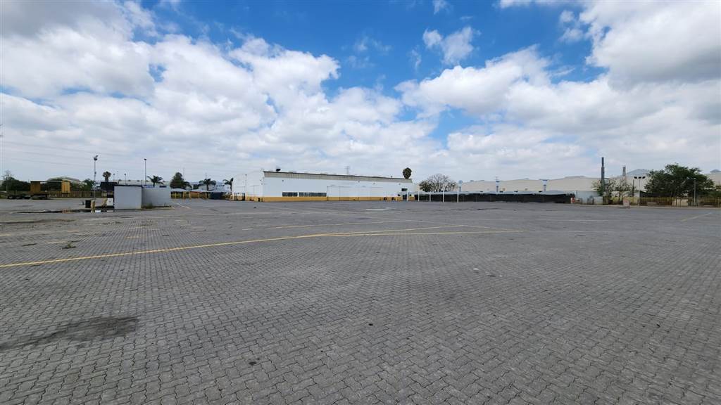2529  m² Industrial space in Rosslyn photo number 13