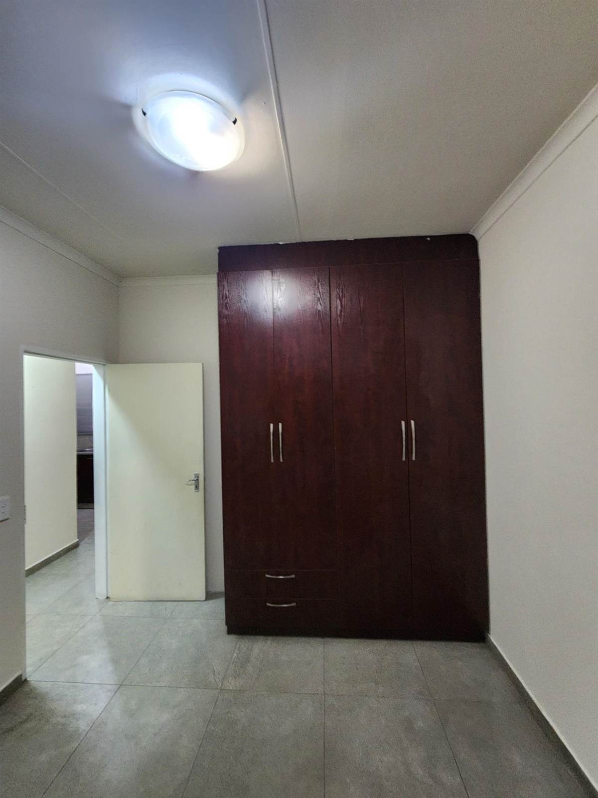 2 Bed Apartment in Mamelodi photo number 7