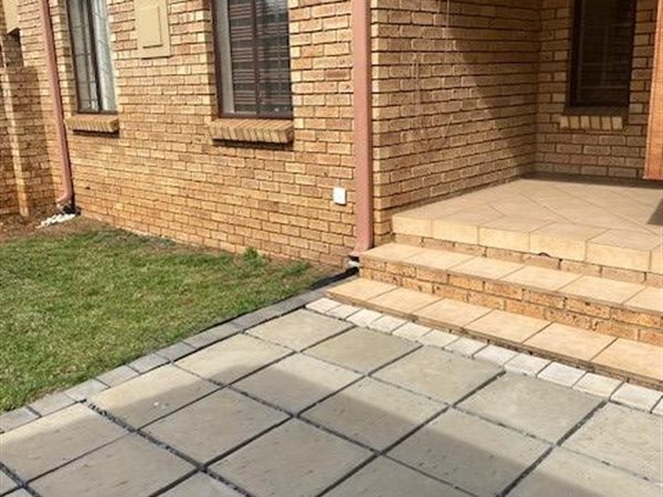2 Bedroom Simplex