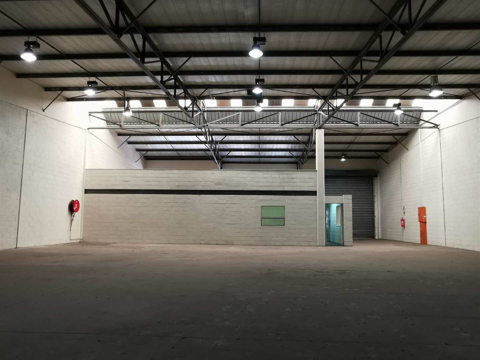 619  m² Industrial space in Springfield photo number 4