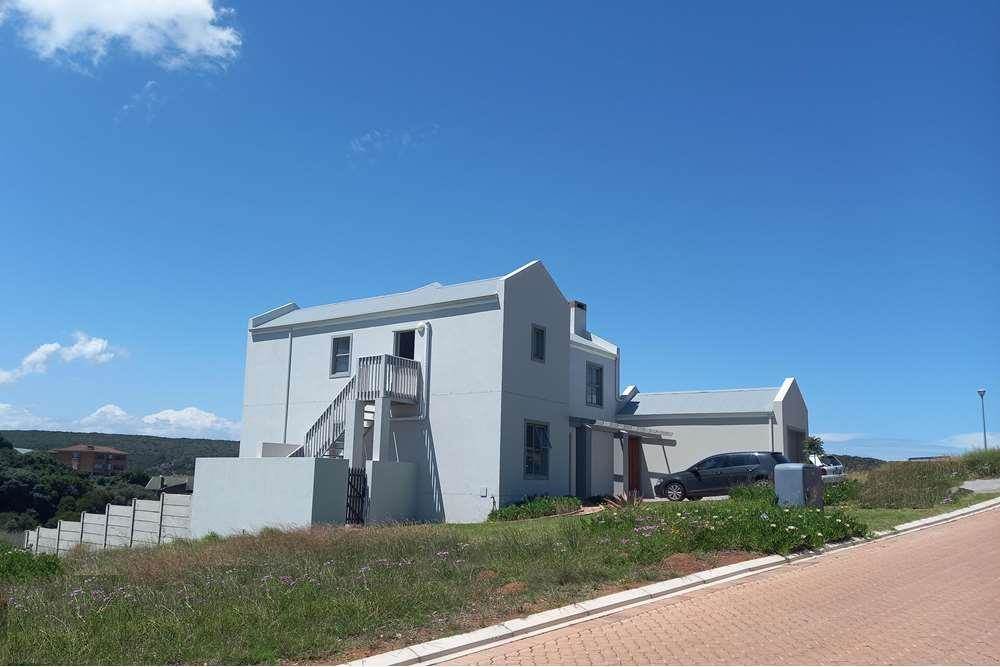 4 Bed House in Stilbaai photo number 15