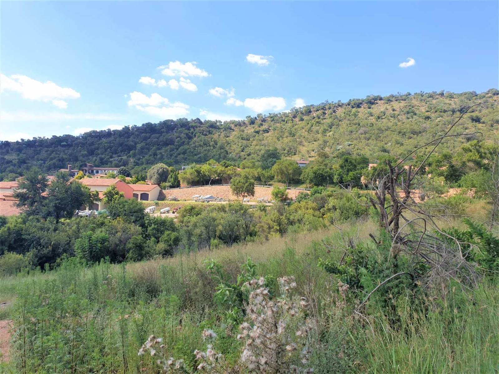 1043 m² Land available in Estate D Afrique photo number 14