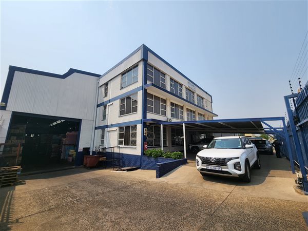 2 897  m² Industrial space