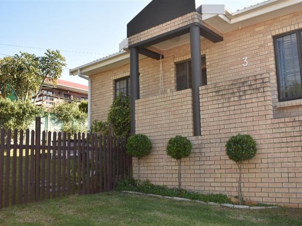 3 Bedroom Townhouse 3 Bedroom Townhouse