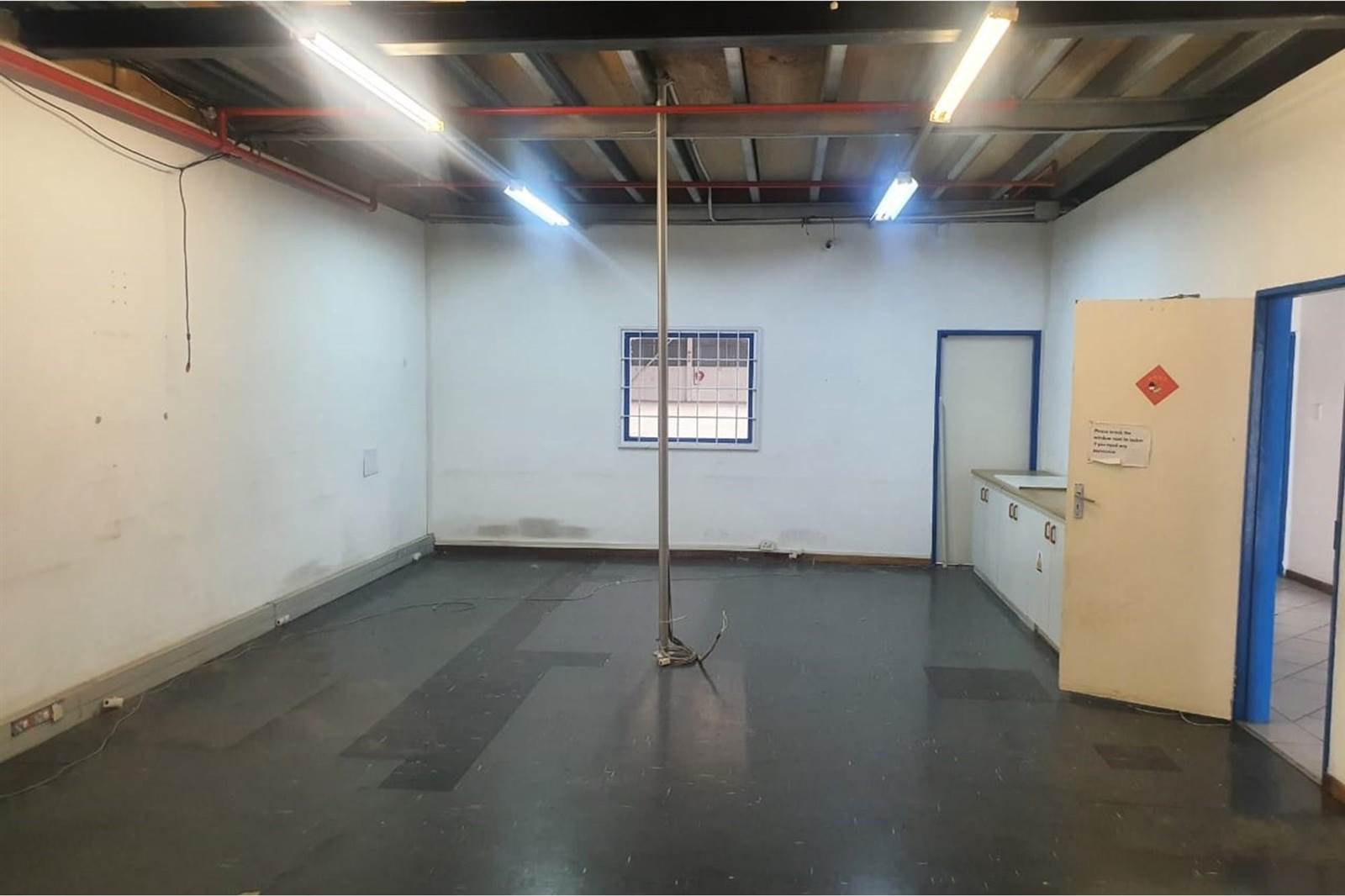 6400  m² Industrial space in Algoa Park photo number 18