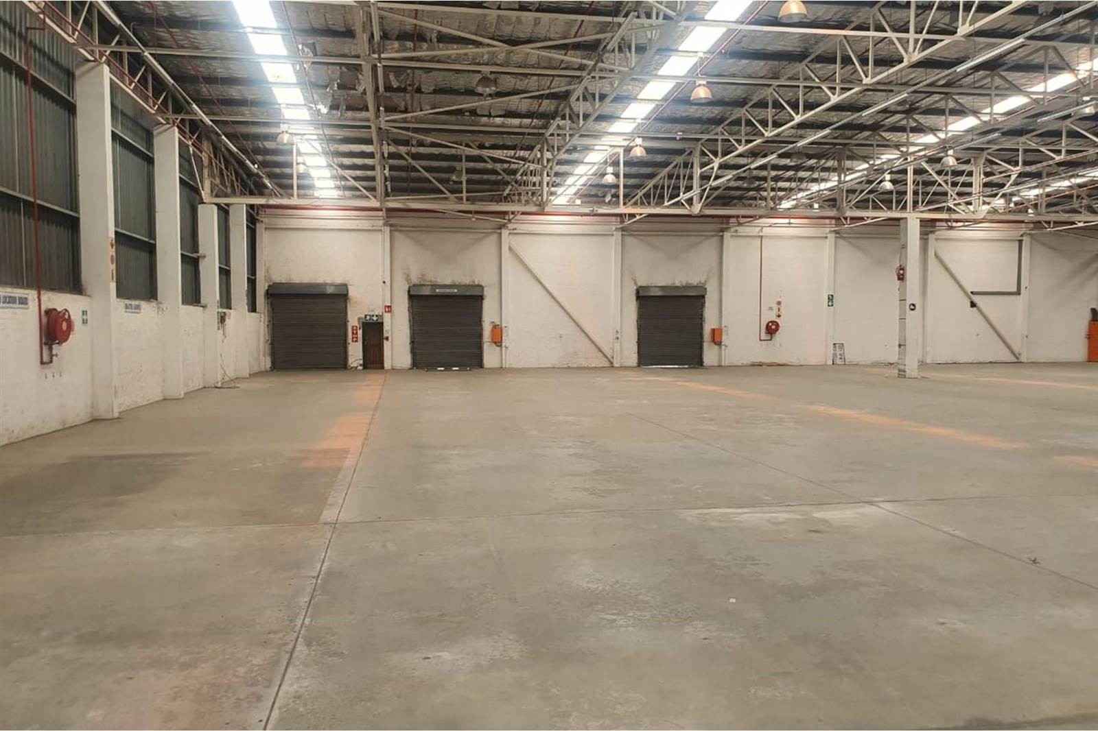 6400  m² Industrial space in Algoa Park photo number 9