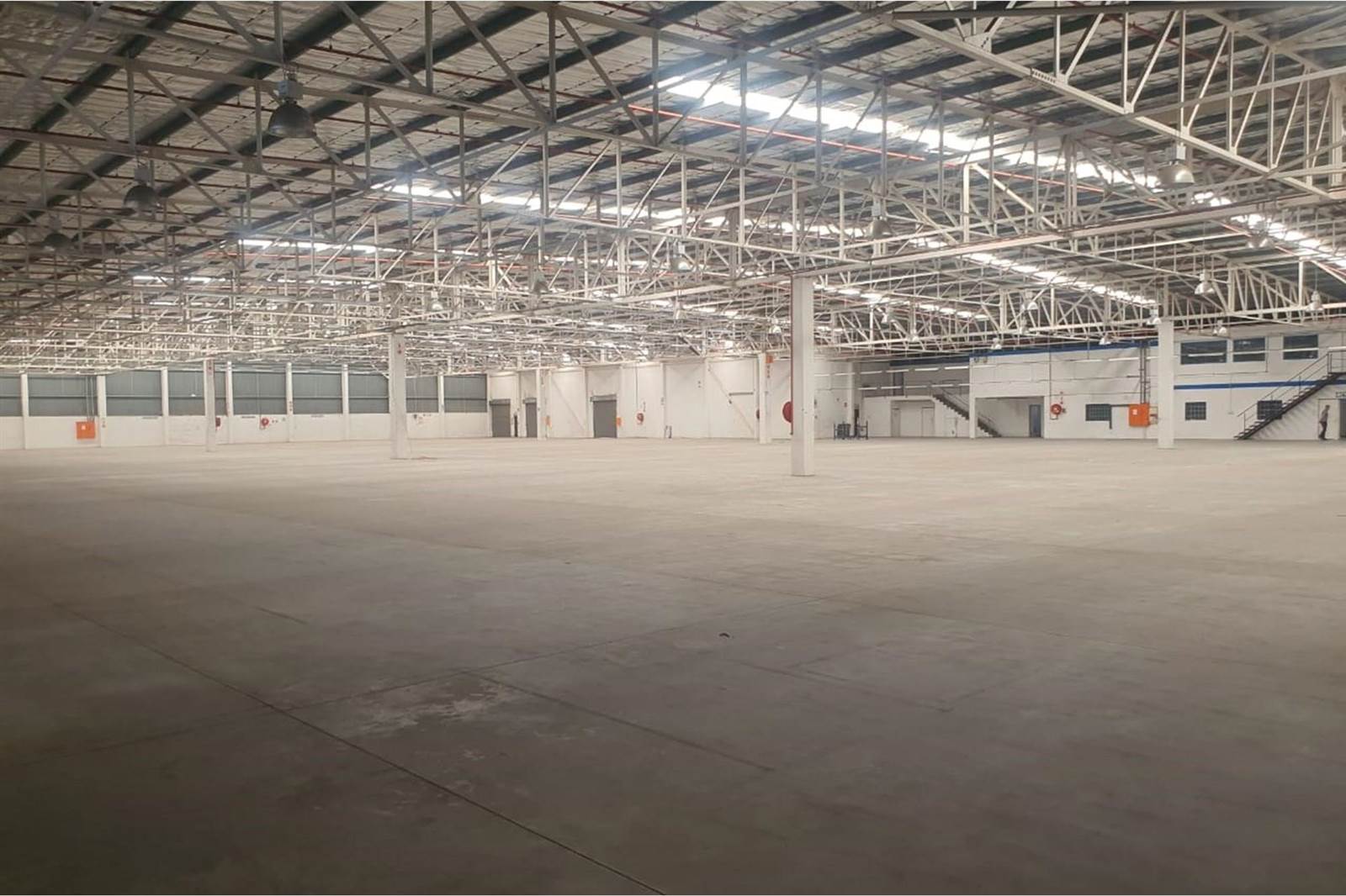6400  m² Industrial space in Algoa Park photo number 12