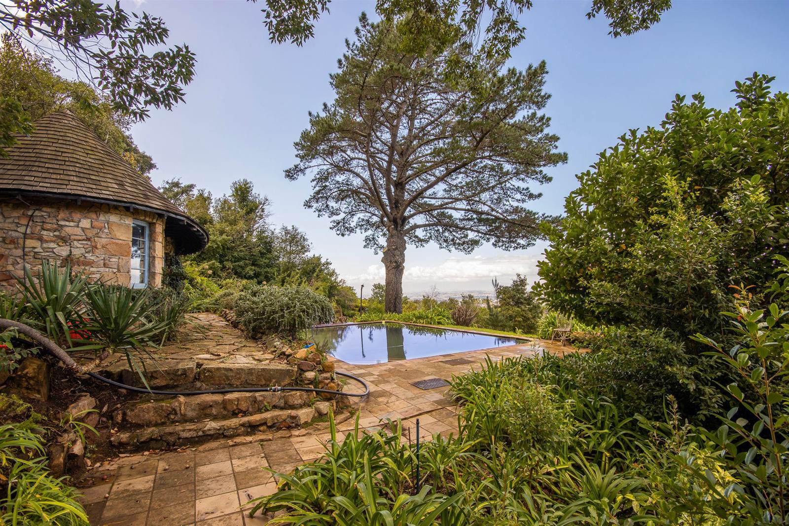 6 Bed House in Upper Constantia photo number 15
