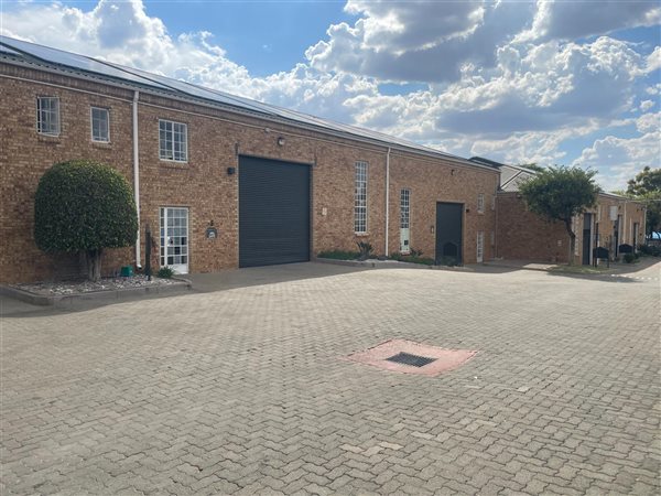 244  m² Industrial space