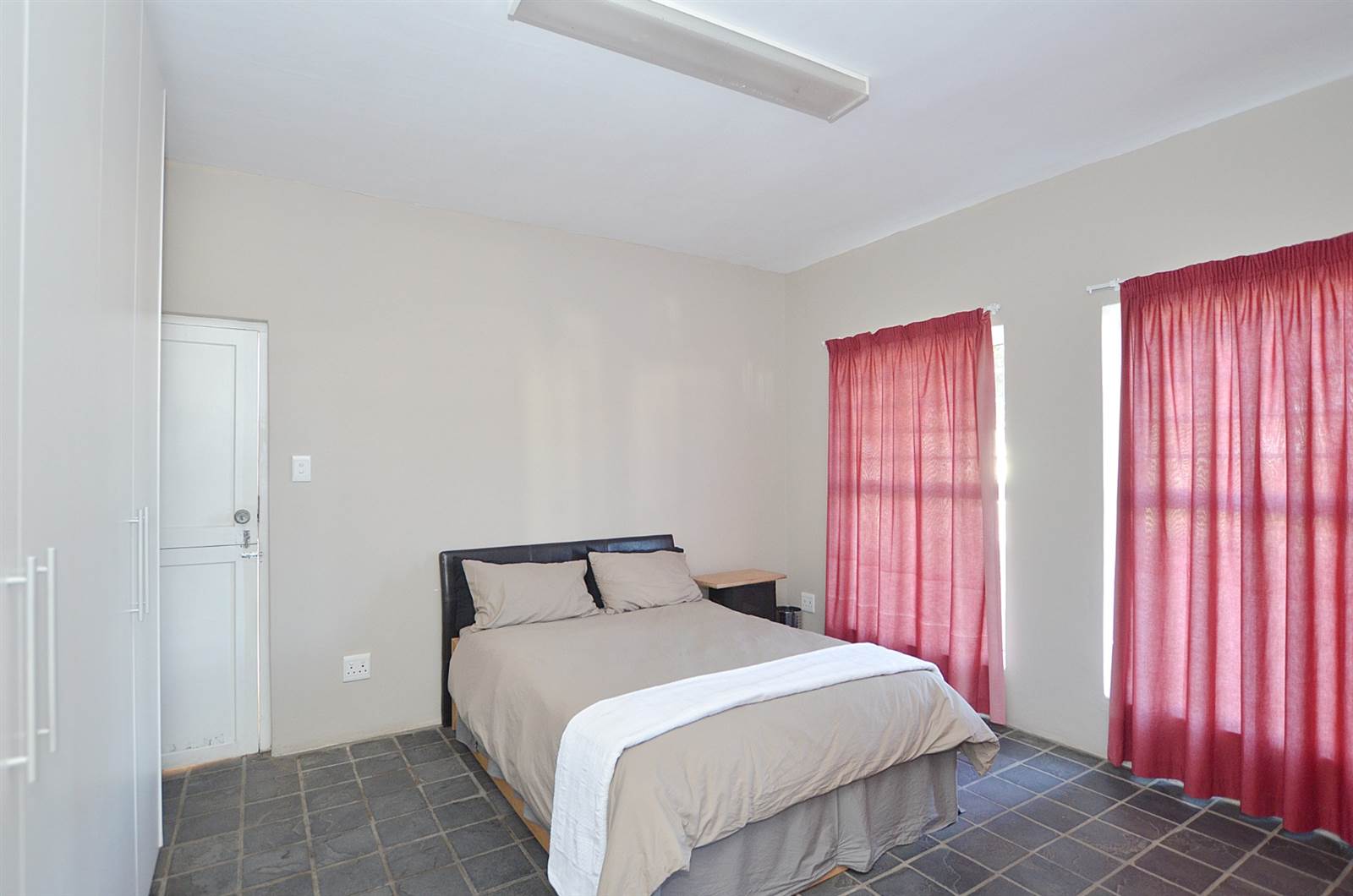 6 Bed House in Yzerfontein photo number 23