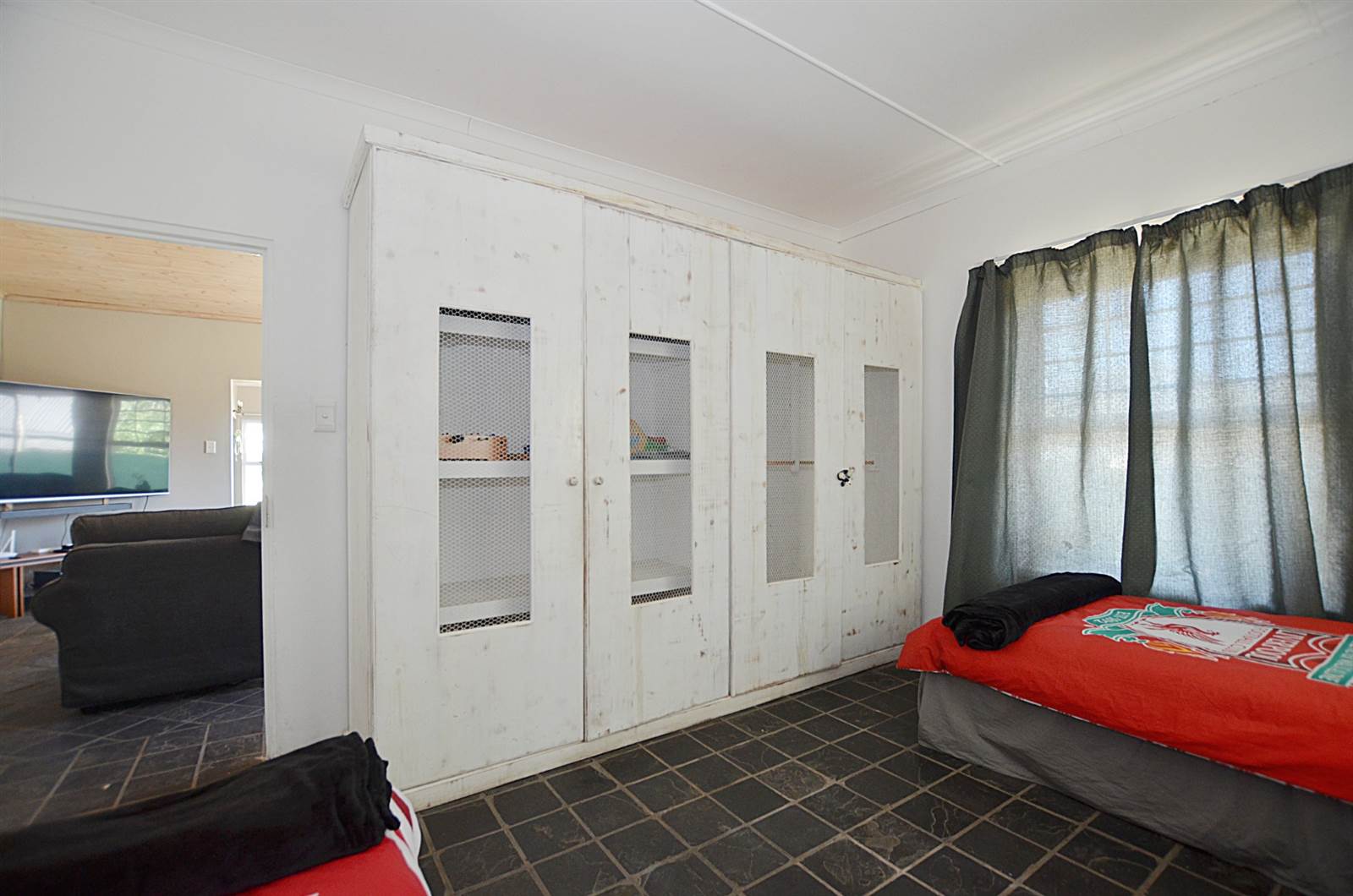 6 Bed House in Yzerfontein photo number 27