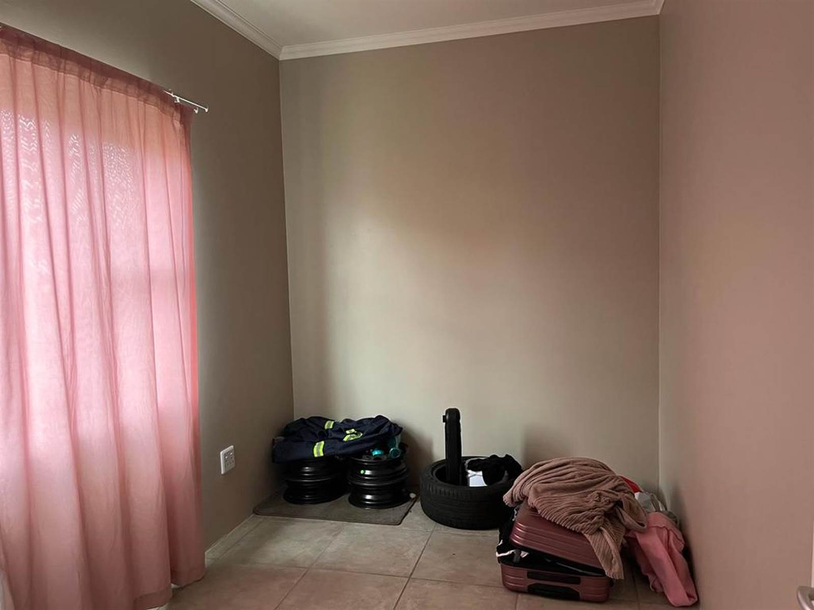 3 Bed Townhouse in Trichardt photo number 16