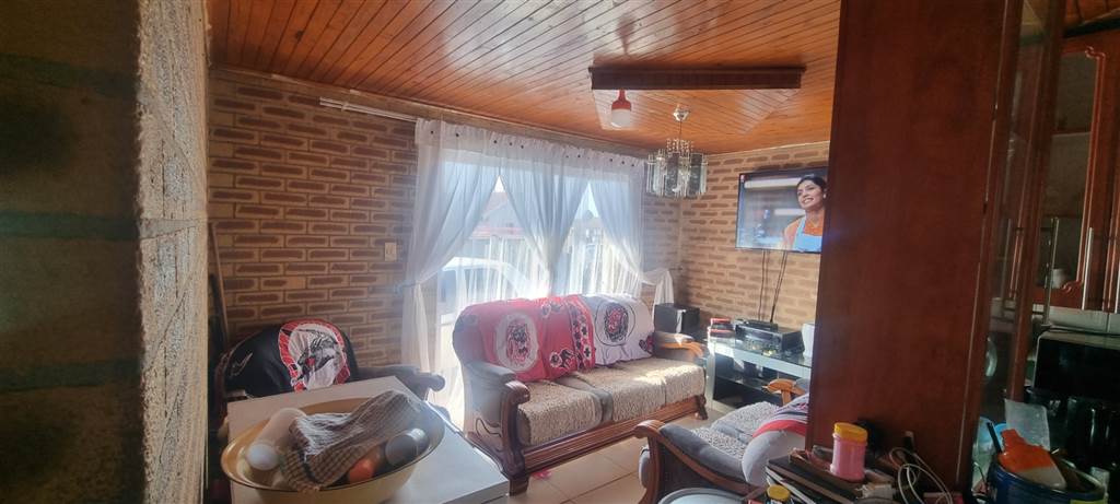 2 Bed House in Sebokeng photo number 5