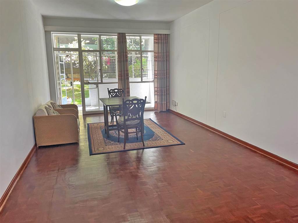 1 Bed Apartment in Illovo photo number 3