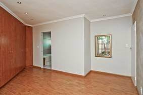 3 Bed Townhouse in Bruma photo number 12