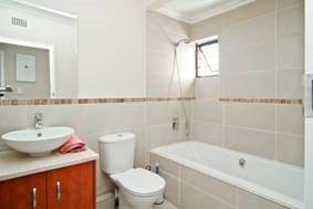 3 Bed Townhouse in Bruma photo number 15