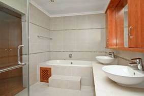 3 Bed Townhouse in Bruma photo number 16