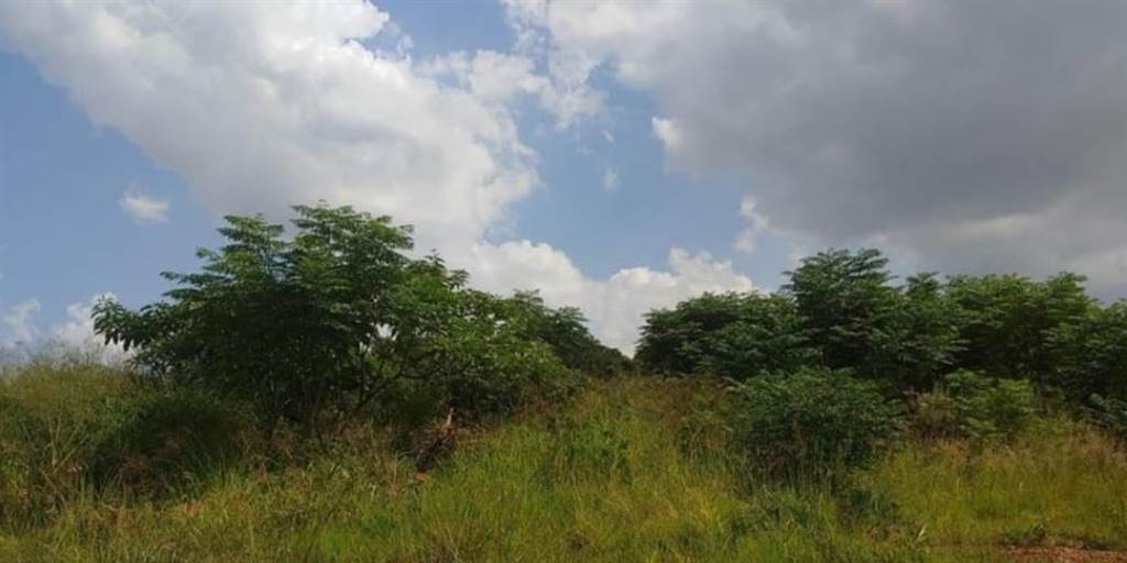 8565 m² Land available in Raslouw photo number 1