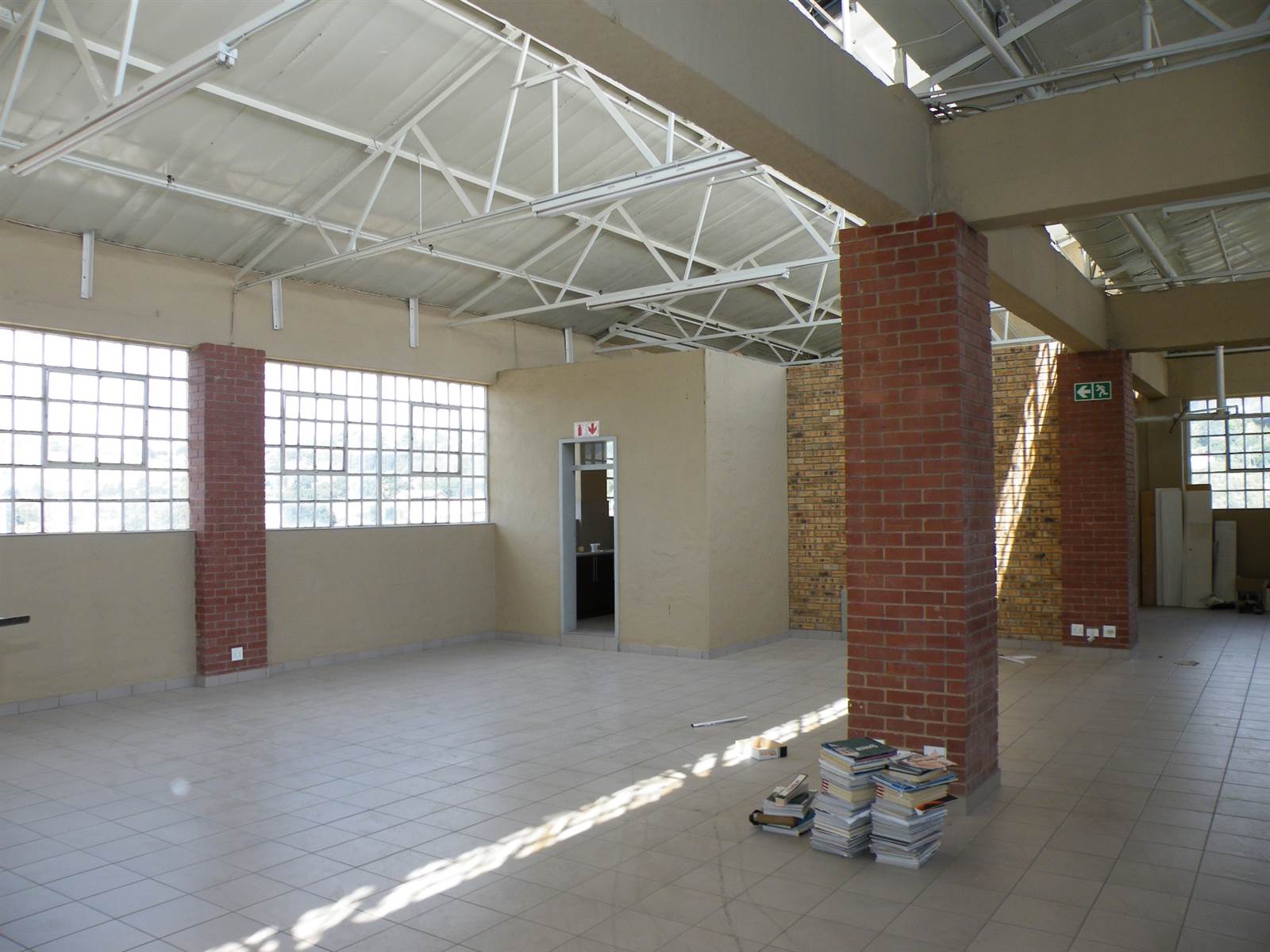 2700  m² Commercial space in Lorentzville photo number 15