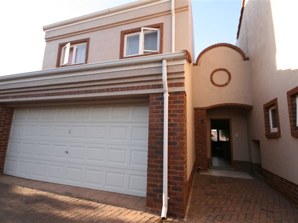 3 Bed Townhouse in Woodhill