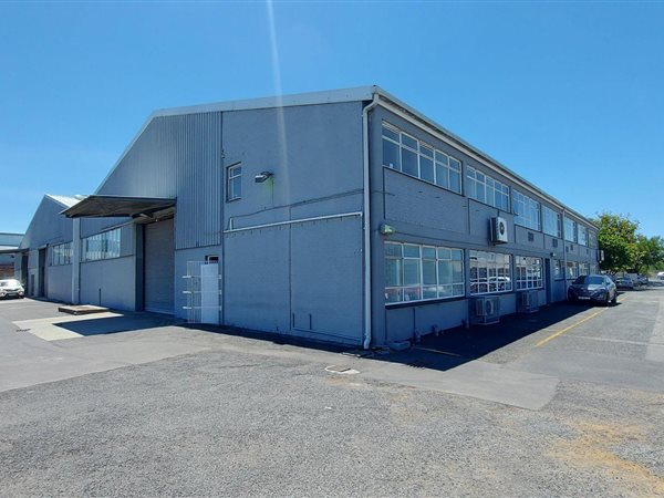 2 772  m² Industrial space
