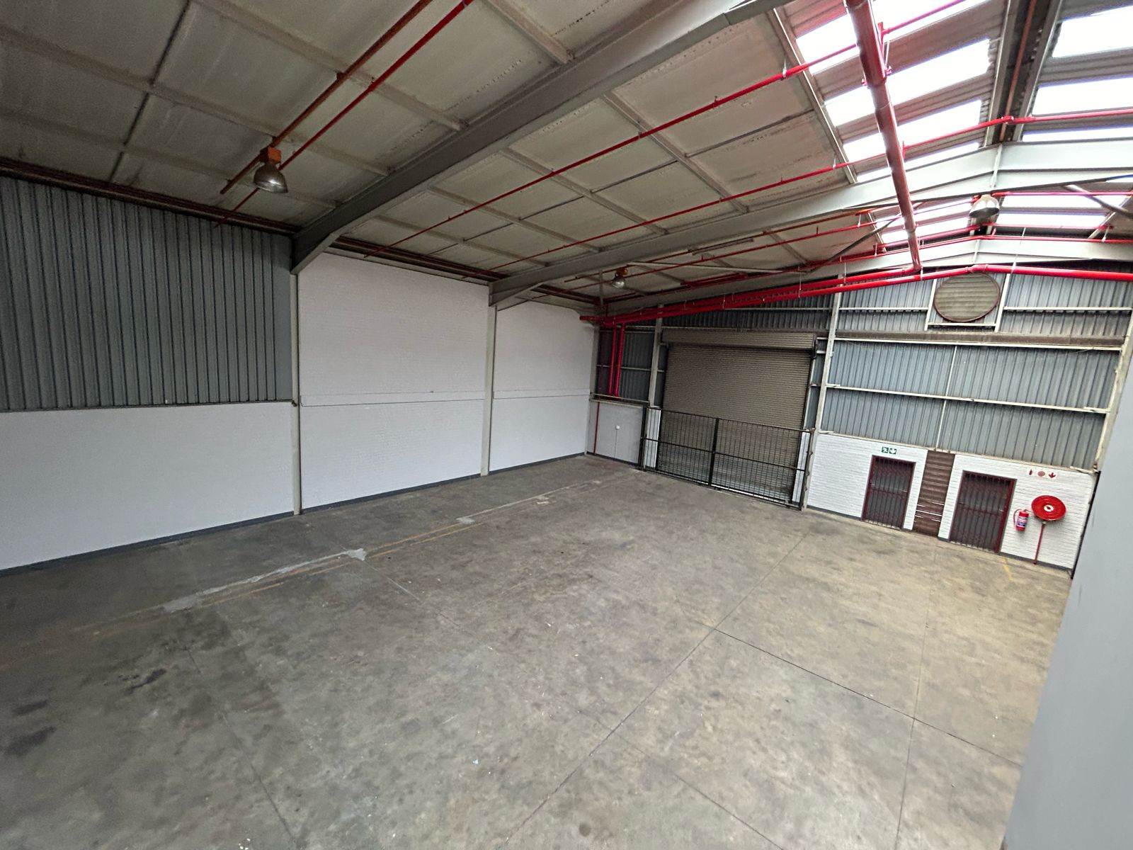 1084  m² Industrial space in Isando photo number 11