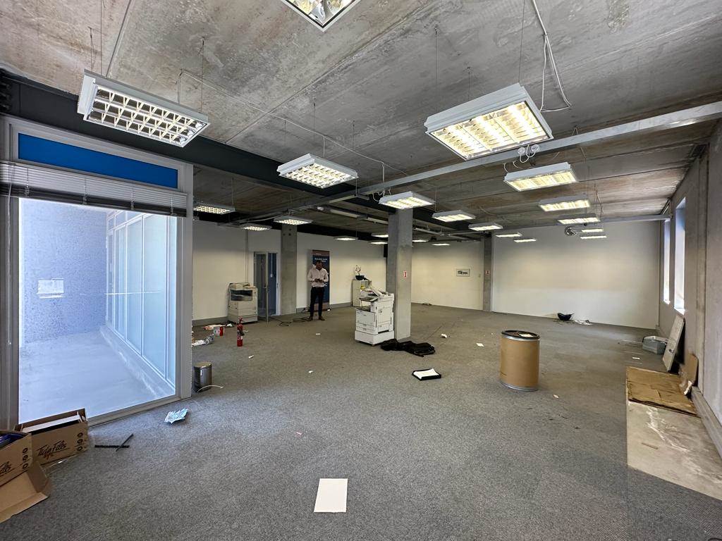 688  m² Commercial space in Paarden Eiland photo number 15