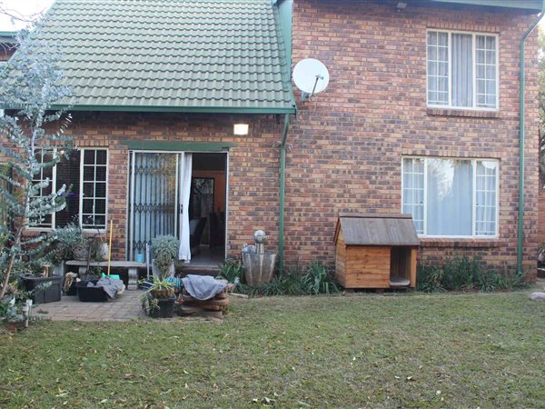 3 Bedroom Townhouse 3 Bedroom Townhouse
