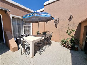 3 Bed Townhouse in Radiokop