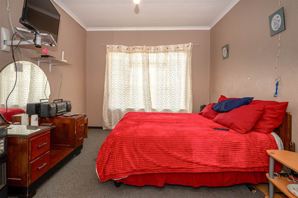 3 Bed House in Belmont Park photo number 20