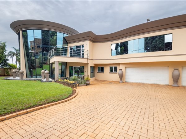 4 Bedroom House 4 Bedroom House